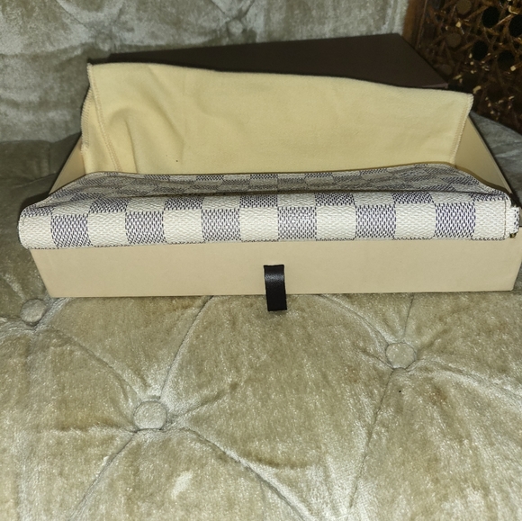 (SOLD)Authentic Louis Vuitton Azur Insolite wallet - Picture 8 of 16